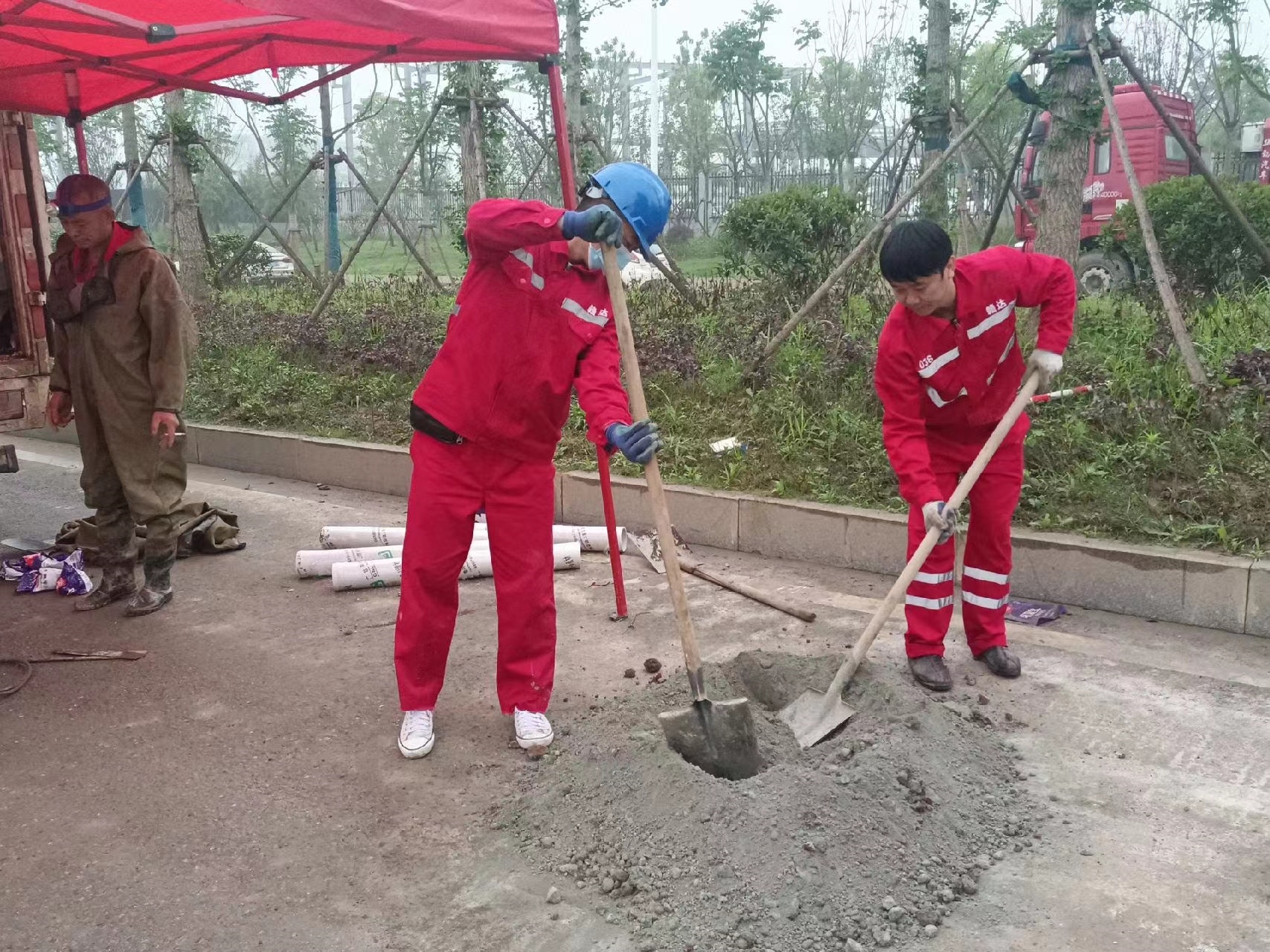 明光管道疏通哪家好】及时进行市政管道清淤